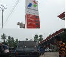 Marak Pelangsir BBM Subsidi di SPBU Pertamina: Picu Kelangkaan hingga Risiko Kebakaran