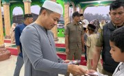 GSB di Masjid An Nur Km 5, Husni Tamrin Beri Bantuan dan Jajan