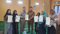 Camat Depati Tujuh Dampingi BPN/ATR Kerinci Serahkan 143 Sertifikat PTSL di Desa Semumu