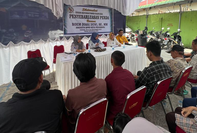 Anggota DPRD Pekanbaru Roem Diani Dewi Kembali Laksanakan Sosialisasi Perda