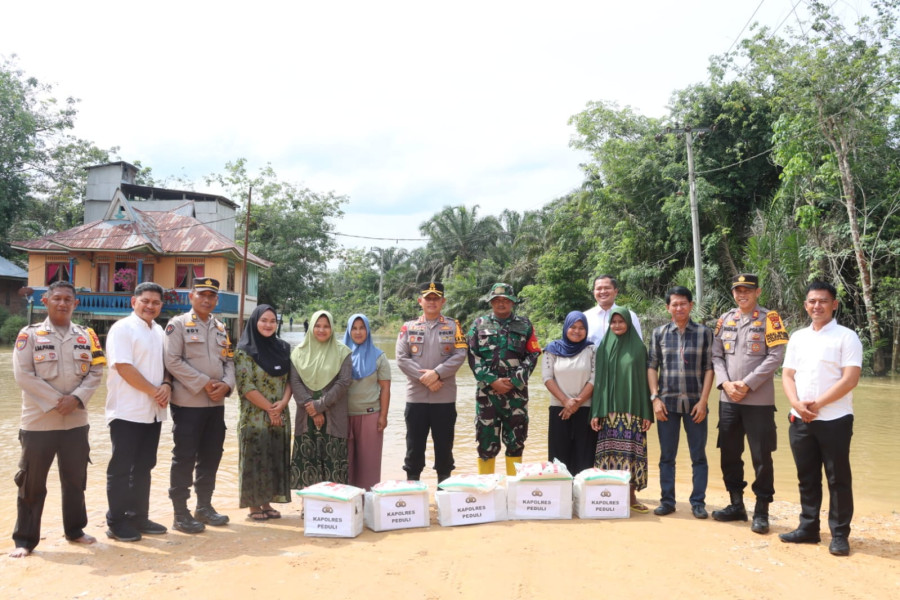 Respon Cepat, Kapolres Turun Langsung Tinjau Masyarakat Terdampak Banjir