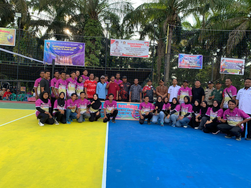 Puluhan Tim Terbaik Pelalawan Meriahkan Turnamen Volleyball Desa Lubuk Kembang Sari Cup II