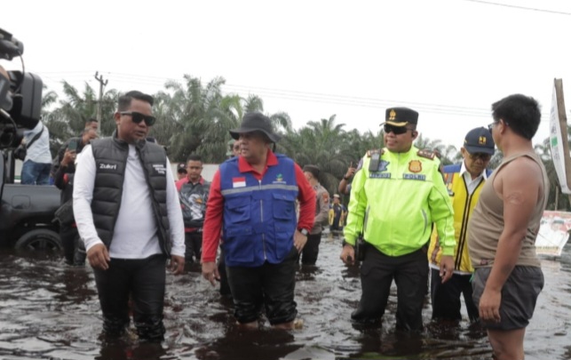 Banjir Jalintim Mulai Surut, Begini Arahan Kapolres Pelalawan