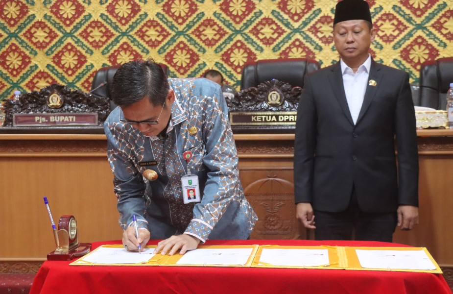 Pemkab dan Dewan Sepakat Tandatangani KUA PPAS APBD 2025