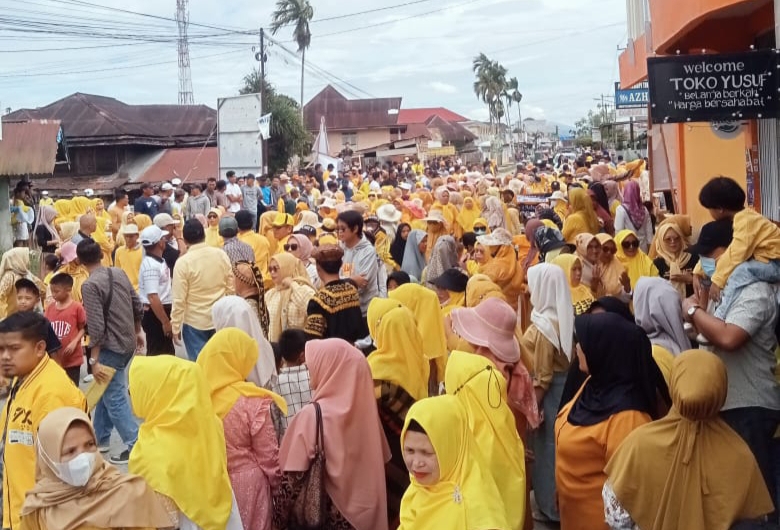 Kerinduan Tidak Tertahan Lagi, Massa Pendukung Fikar-Asma di Rawang Membludak