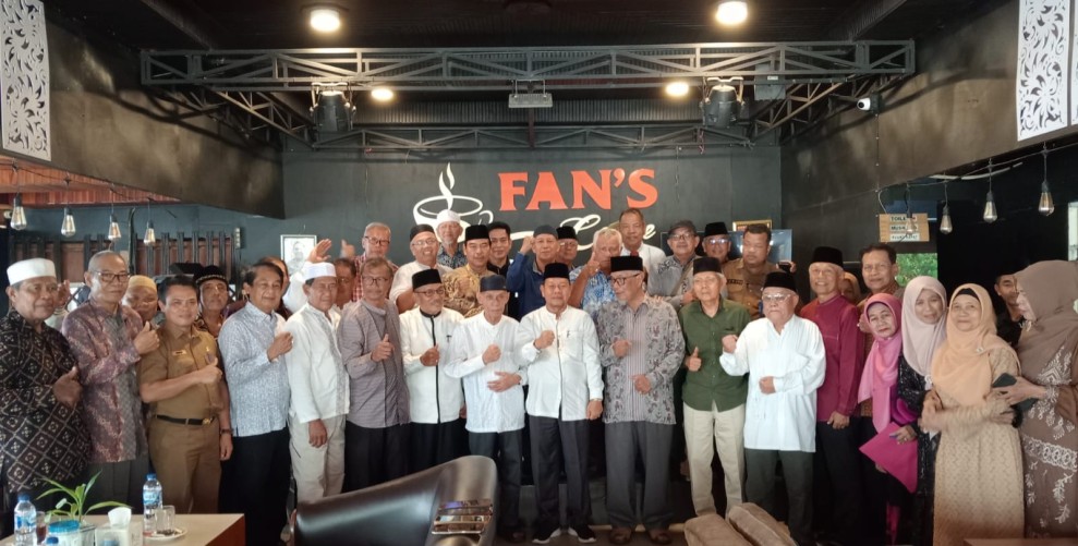 Halal Bihalal PWRI di Pekanbaru : Bersama Kirim Doa Pendiri Pelalawan