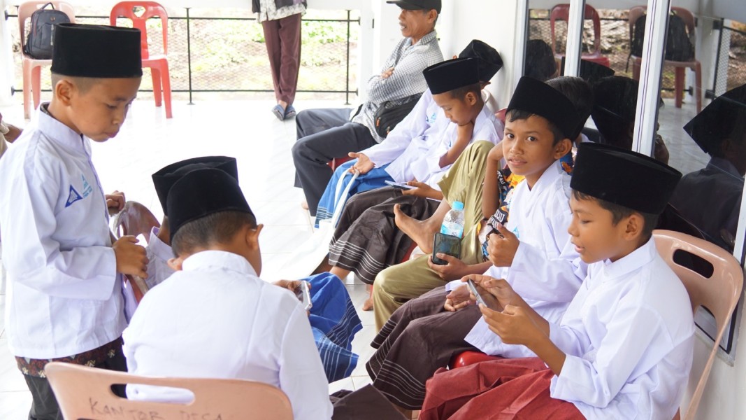 PT GHS dan PT RSTM Taja Sunat Massal di Pelalawan