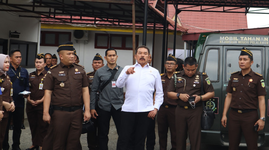 Perdana ke Pelalawan, Jaksa Agung S.T Burhanuddin Ingatkan Anggota Hindari Perbuatan Tercela