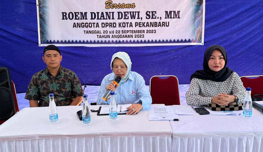 Anggota DPRD Roem Diani Dewi Gelar Sosper di Jalan Tanjung Datuk