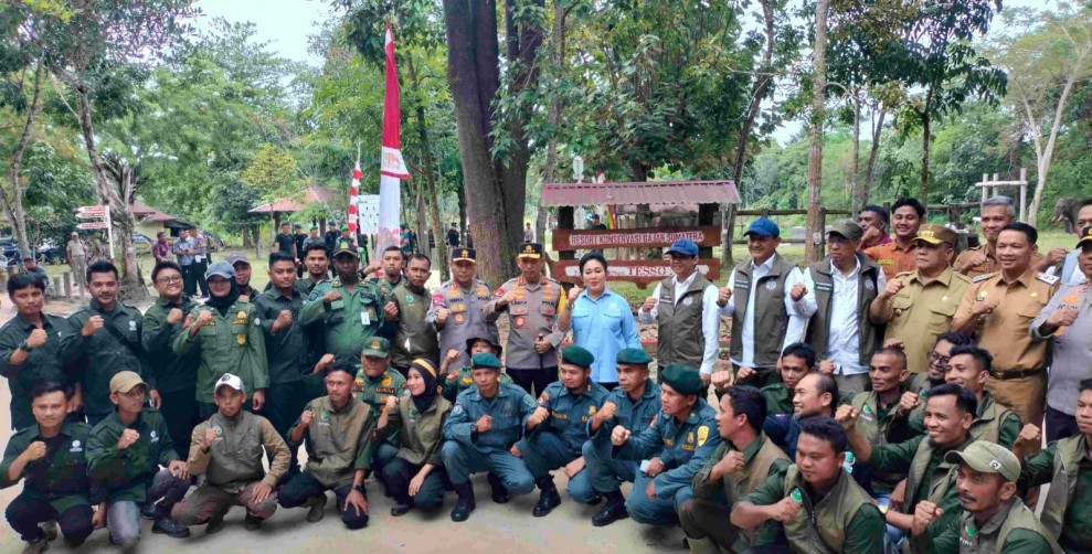 Kunker di Riau, Kapolri dan Komisi IV Prihatin Kondisi TNTN