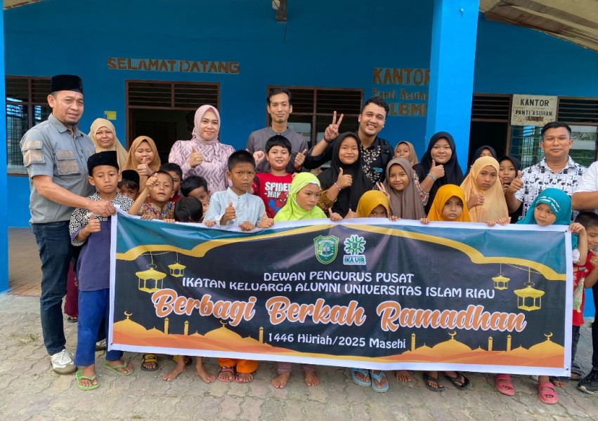 Berbagi Keberkahan Jelang Lebaran Idul Fitri, Pengurus IKA UIR Santuni Anak Yatim Piatu