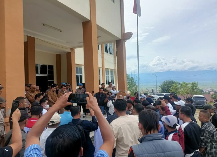 Desak Kades Pelayang Raya Diperiksa, Gabungan LSM Demo Inspektorat dan Kejari