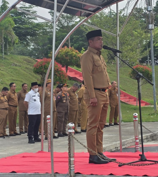 Bupati Zukri Perdana Jadi Pembina Apel Setelah Cuti Kampanye