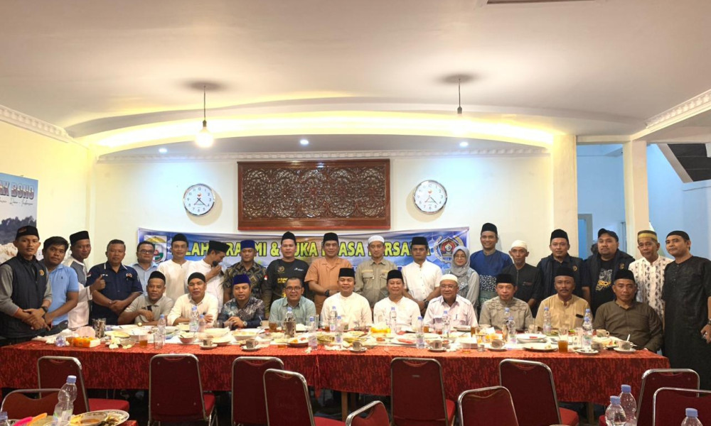 Keluarga Besar PWI Pelalawan Bukber Bareng Forkompinda