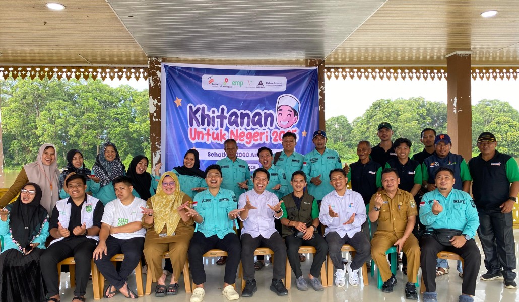 Warga Antusias Ikuti Khitanan Massal EMP Bentu dan Bakrie Amanah