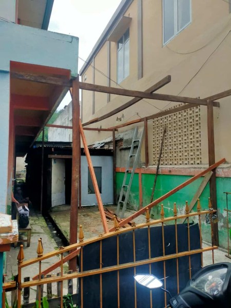 Peduli Sekolah, Komite Bantu Bangun Ruang Kelas Darurat Sd 021 Sungai Penuh