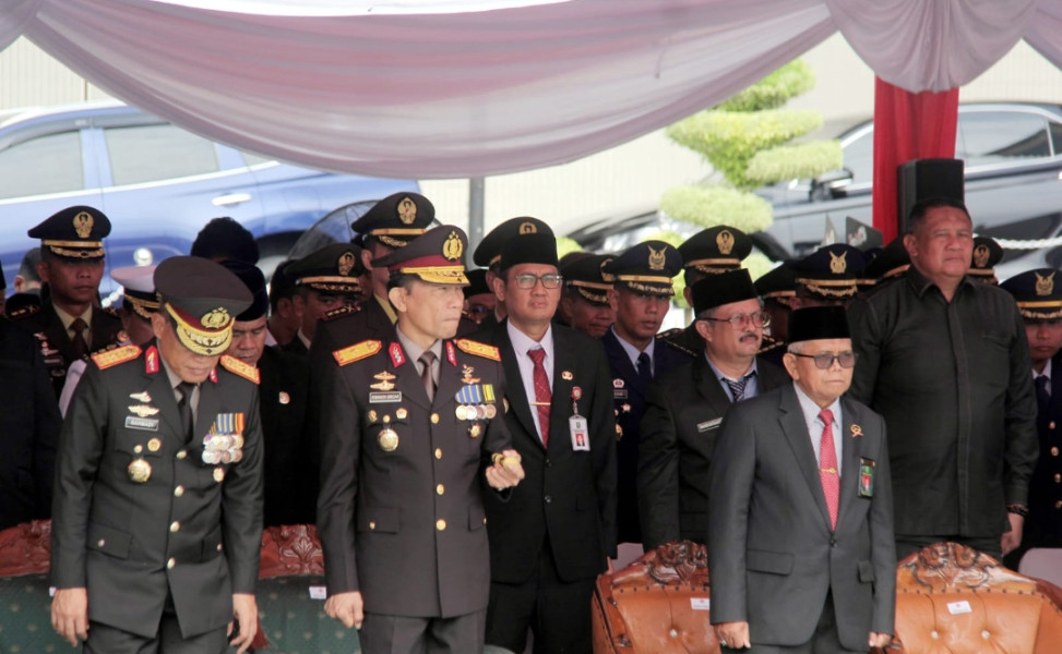 Bupati Pelalawan Hadiri HUT TNI Ke-79